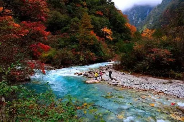 怎样在旅行中应对景点开放时间变更的情况