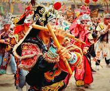 如何通过旅游了解和体验传统习俗